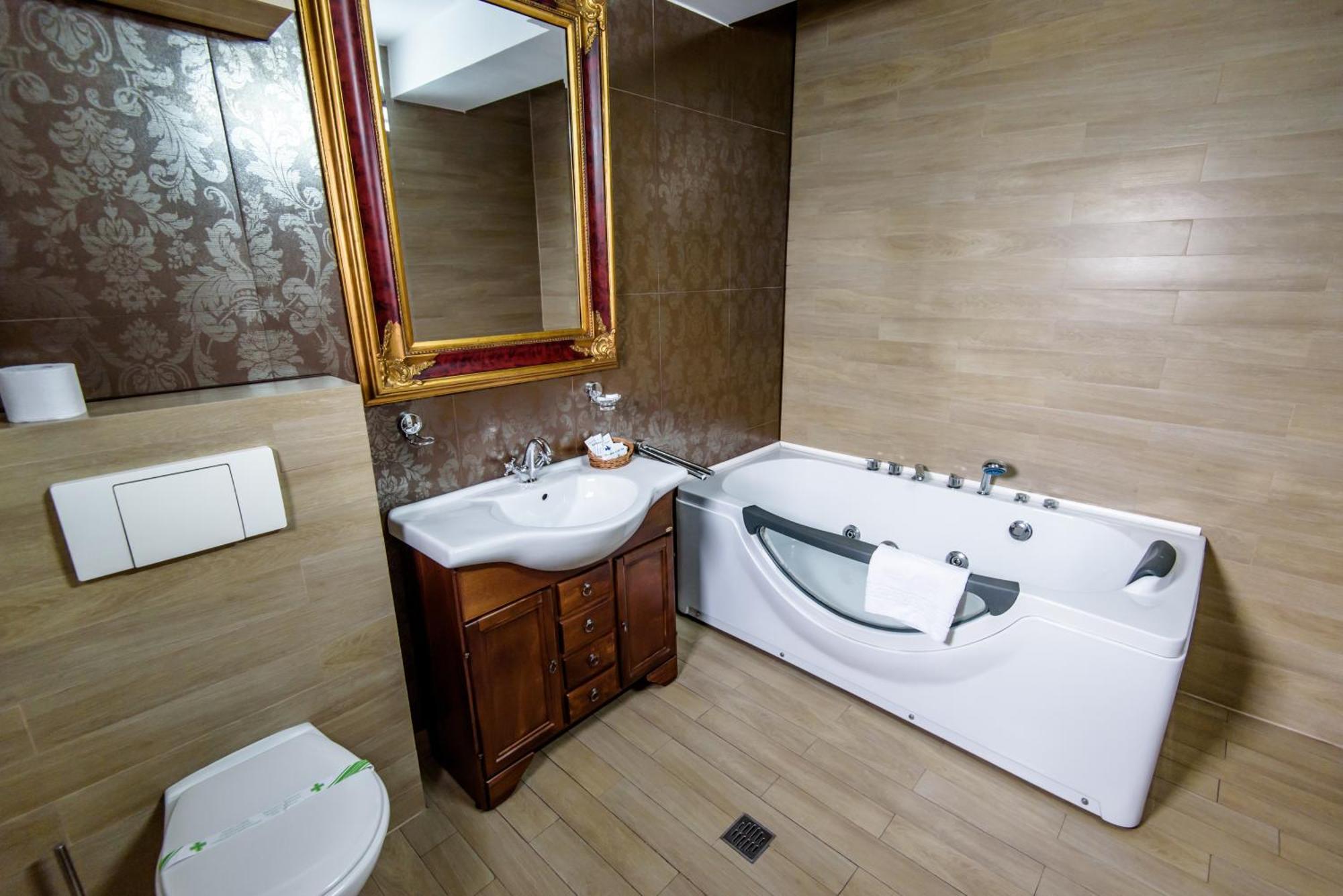 Guest house Pensiunea Paradis 4*